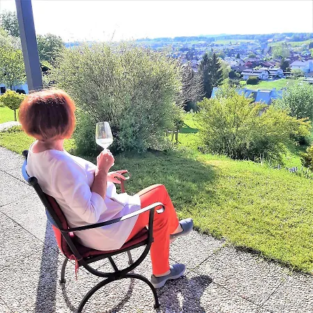 公寓 Haus Am Weinberg